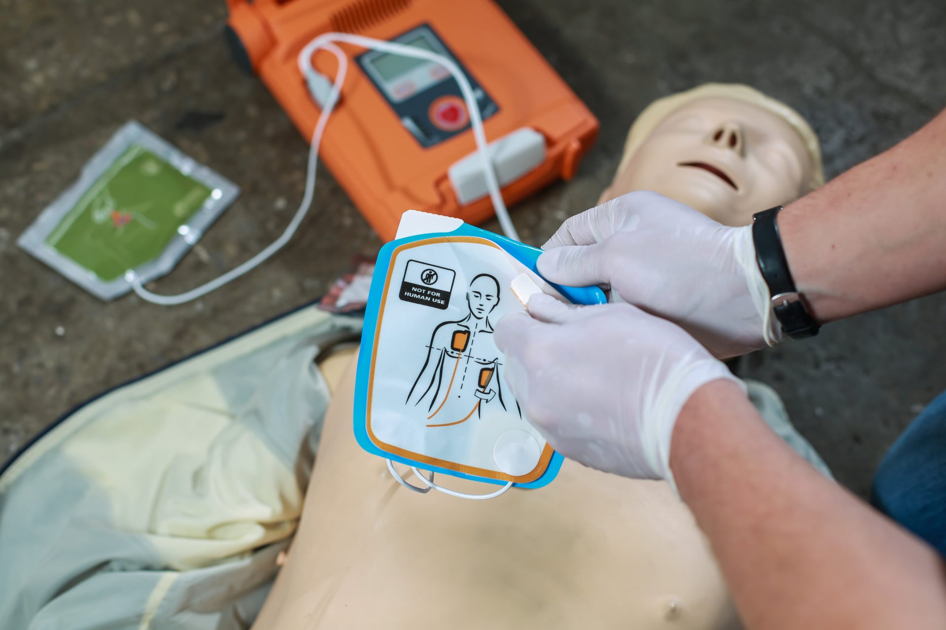  Level 2 Basic Life Support and Safe Use of Automated External Defibrillator